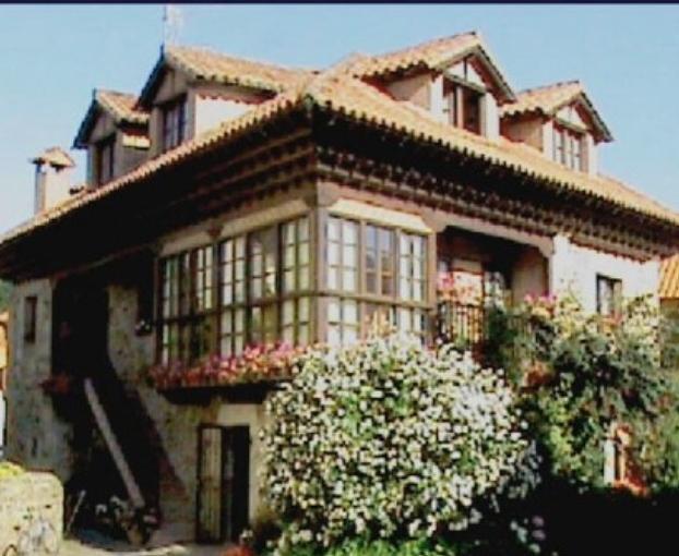 Posada La Casona De Ucieda Exterior foto
