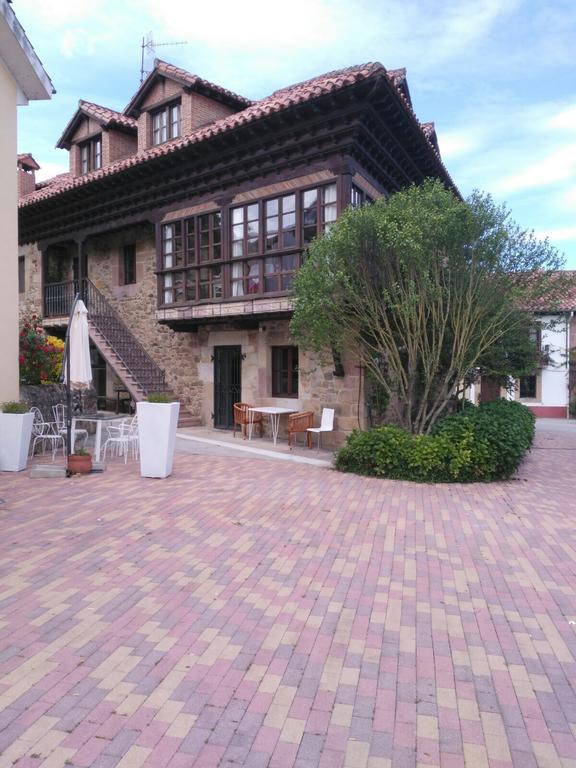 Posada La Casona De Ucieda Exterior foto