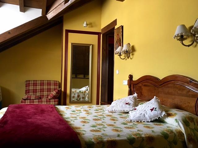 Posada La Casona De Ucieda Exterior foto
