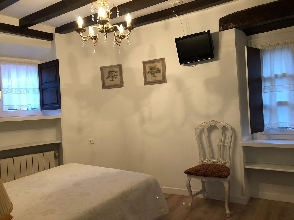 Posada La Casona De Ucieda Exterior foto